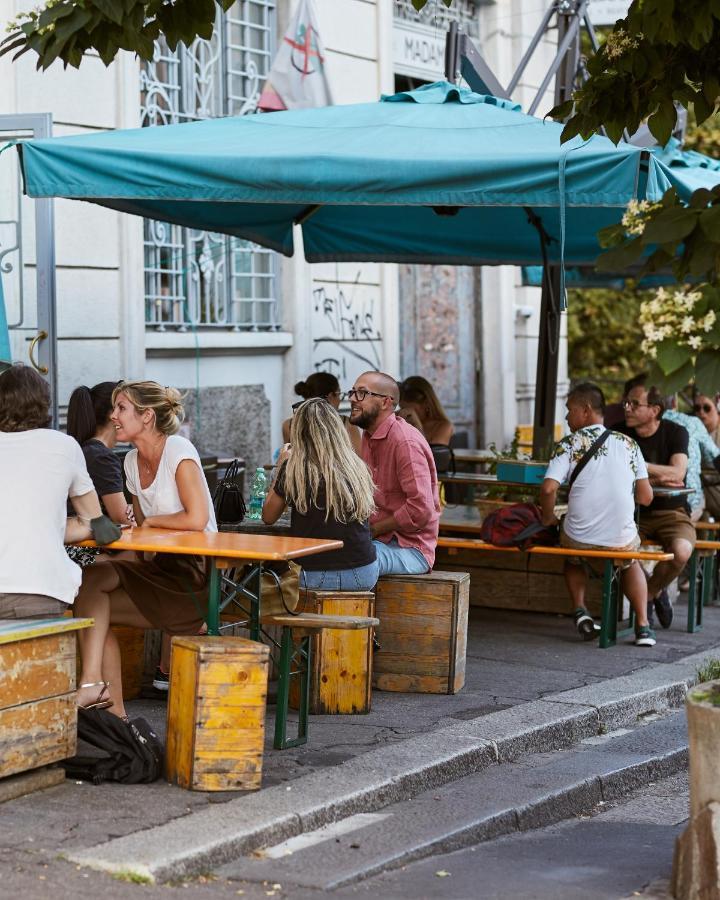 Madama Hostel & Bistrot Milan Exterior photo